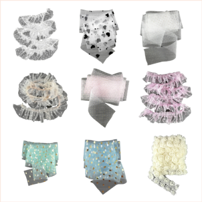 Conjunto de fitas coloridas e rendadas com padrões variados sobre fundo branco