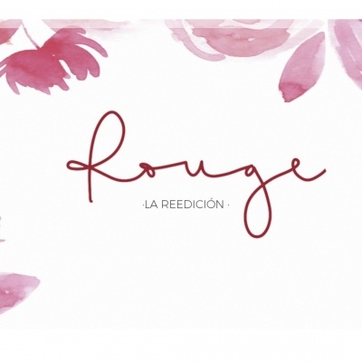 Texto 'Rouge' em vermelho com fundo branco e padrões florais rosas