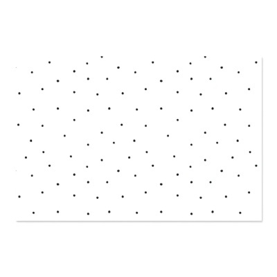 Toalha de mesa branca com padrão de pontos pretos