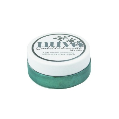 Frasco pequeno redondo de mousse verde metálico com tampa branca e texto impresso