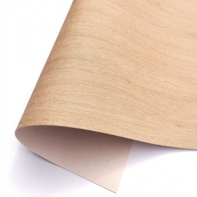 Rolo de papel autocolante padrão madeira clara dobrado