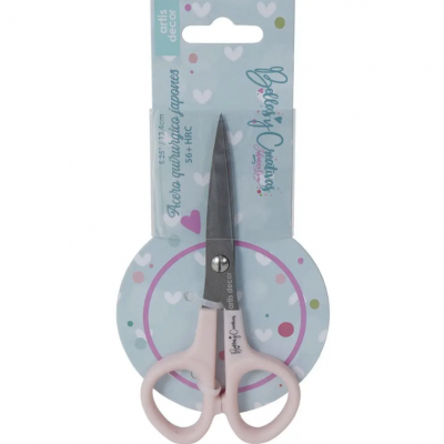 Tesoura rosa claro para costura em embalagem azul com corações