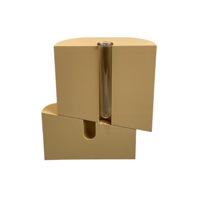 Caixas de papelão castanho com frasco de vidro transparente