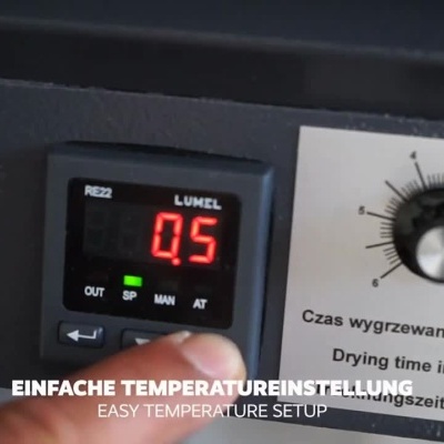 Máquina TROCKENKANAL KN 800 para secagem com ajustes e uso em tecido estampado.