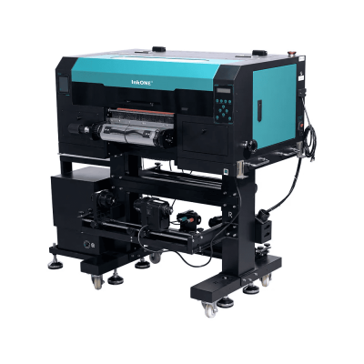 Máquina industrial de impressão InkONE preta e azul turquesa sobre fundo branco