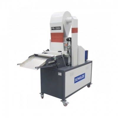 Máquina industrial cinza, branca e vermelha PR-350V Schulze com bandeja metálica e rodas