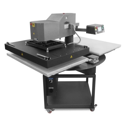 Máquina térmica preta para impressão em tecido com painel digital e base com rodas