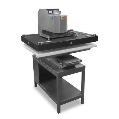 Máquina de prensa térmica industrial cinza com painel digital