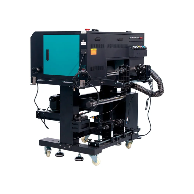 Impressora industrial preta com painel azul e rodas