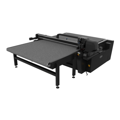 Mesa de corte industrial preta com superfície texturizada