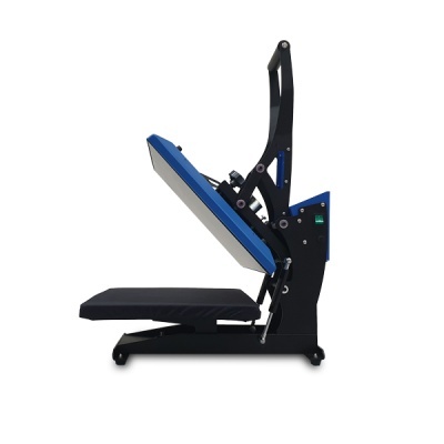 Prensa térmica preta e azul para sublimação com alavanca e almofada preta