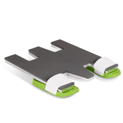Suporte para livros ou tablets cinza com bases verdes e clips brancos em fundo branco