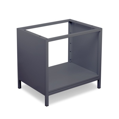 Estrutura metálica cinzenta tipo armário aberto com quatro pernas sobre fundo branco