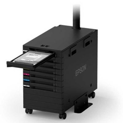 Equipamento Epson preto em torre com rodas e gaveta aberta exibindo componente de tinta.