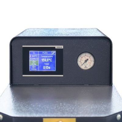 Equipamento tecnológico preto com visor digital azul e mostrador analógico