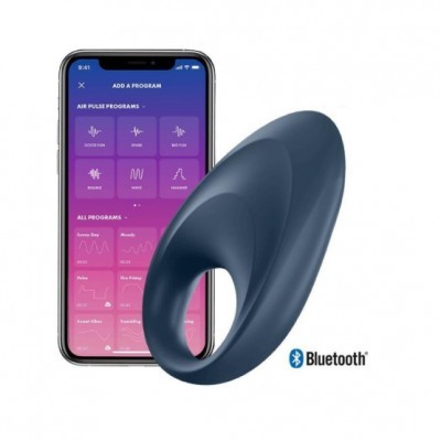 Dispositivo sexual azul escuro com smartphone a mostrar app de controlo Bluetooth