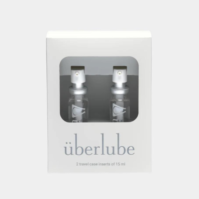 Caixa branca com dois frascos de spray transparentes de 15 ml e tampa prateada.