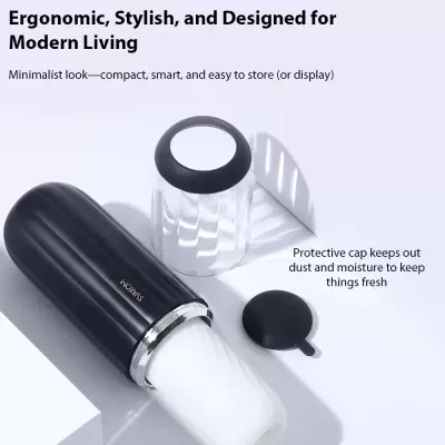 Conjunto de garrafa térmica ou copo com tampa preta e copo de vidro transparente ao contrário