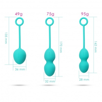 Três bolas azuis com argolas e medidas exibidas em fundo branco