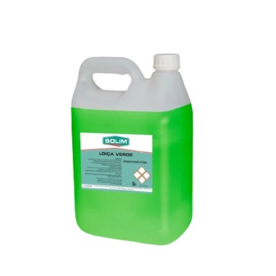 Frasco plástico transparente com líquido verde e rótulo SOLIM LOIÇA VERDE detergente