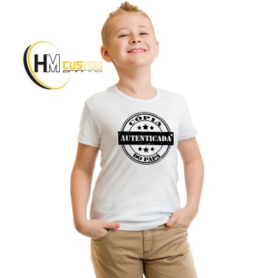 Menino com camisola branca estampada 'COPIA AUTENTICADA 100% PARIDA'