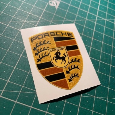 https://www.hmcustomprinting.pt/product/emblema-porsche-adesivo-em-vinil