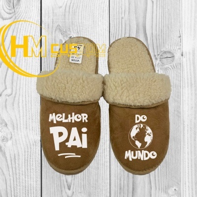 https://www.hmcustomprinting.pt/product/chinelo-em-pele-melhor-pai-do-mundo