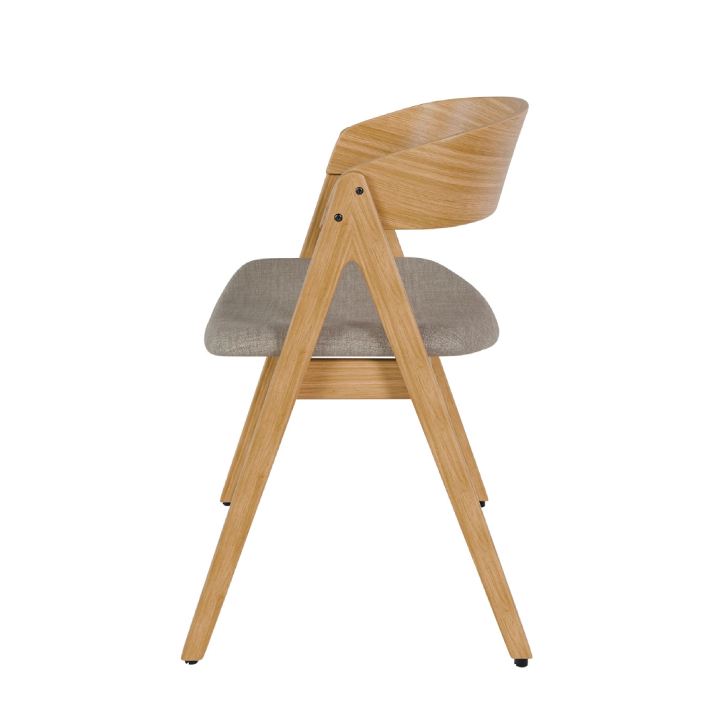 Cadeira estofada com braços em carvalho Rina cadeira de madeira clara com assento cinza e encosto curvo