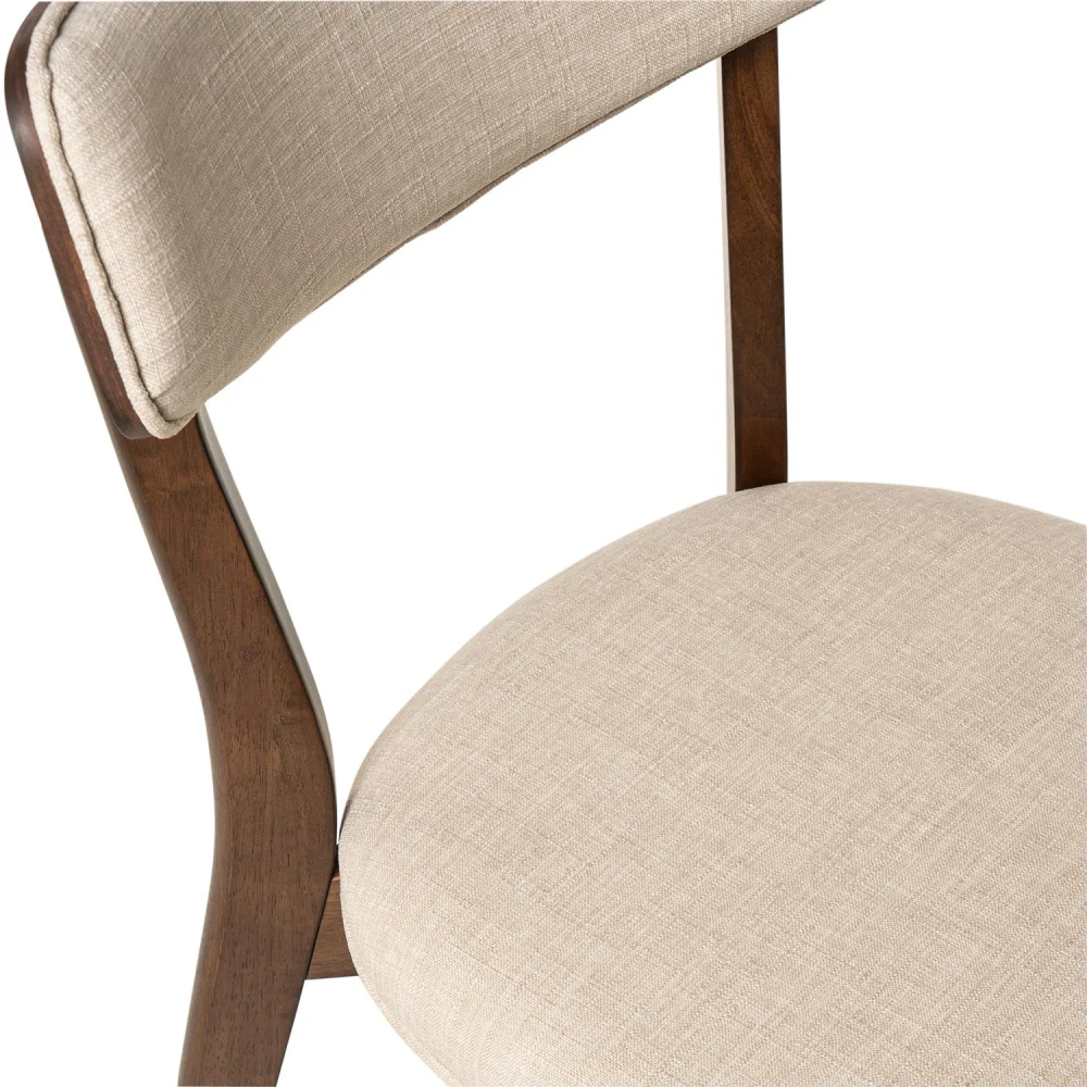 Cadeira estofada bege em nogueira Anais Cadeira de madeira escura com estofamento bege em tecido