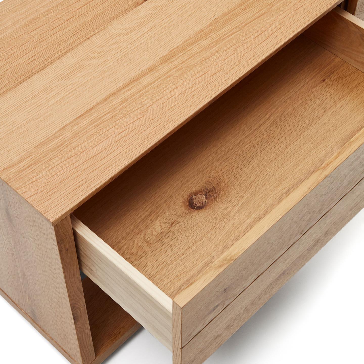 Móvel TV Alguam, madeira carvalho, 200x50 Móvel em madeira clara com gaveta aberta mostrando interior com nó de madeira