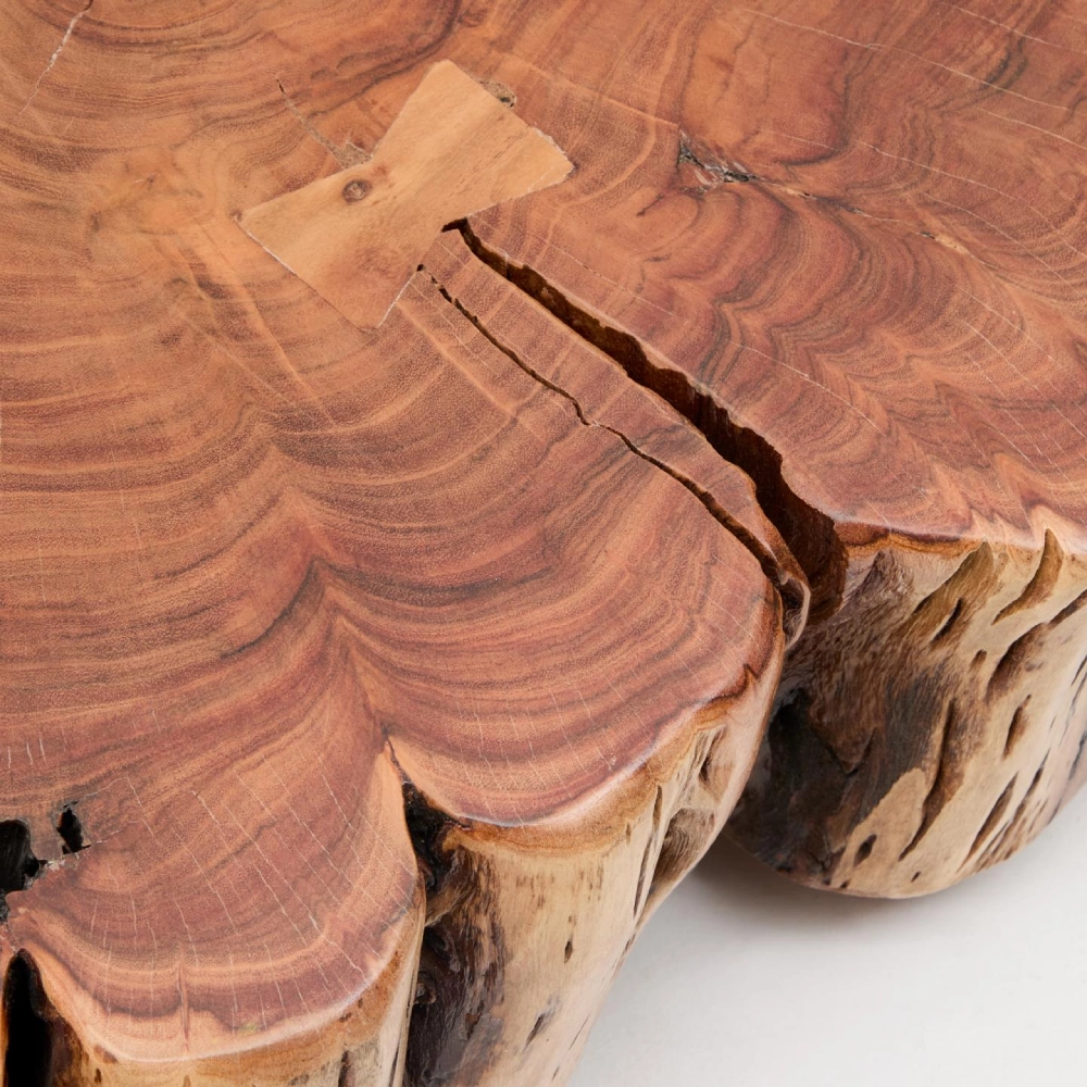 Mesa de centro madeira de acácia com rodas Nuvina Ø65 Peça de madeira natural com inserção em forma de borboleta