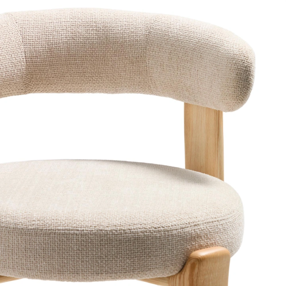 Cadeira alta madeira de freixo estofada bege Grani Cadeira estofada branca com estrutura de madeira clara