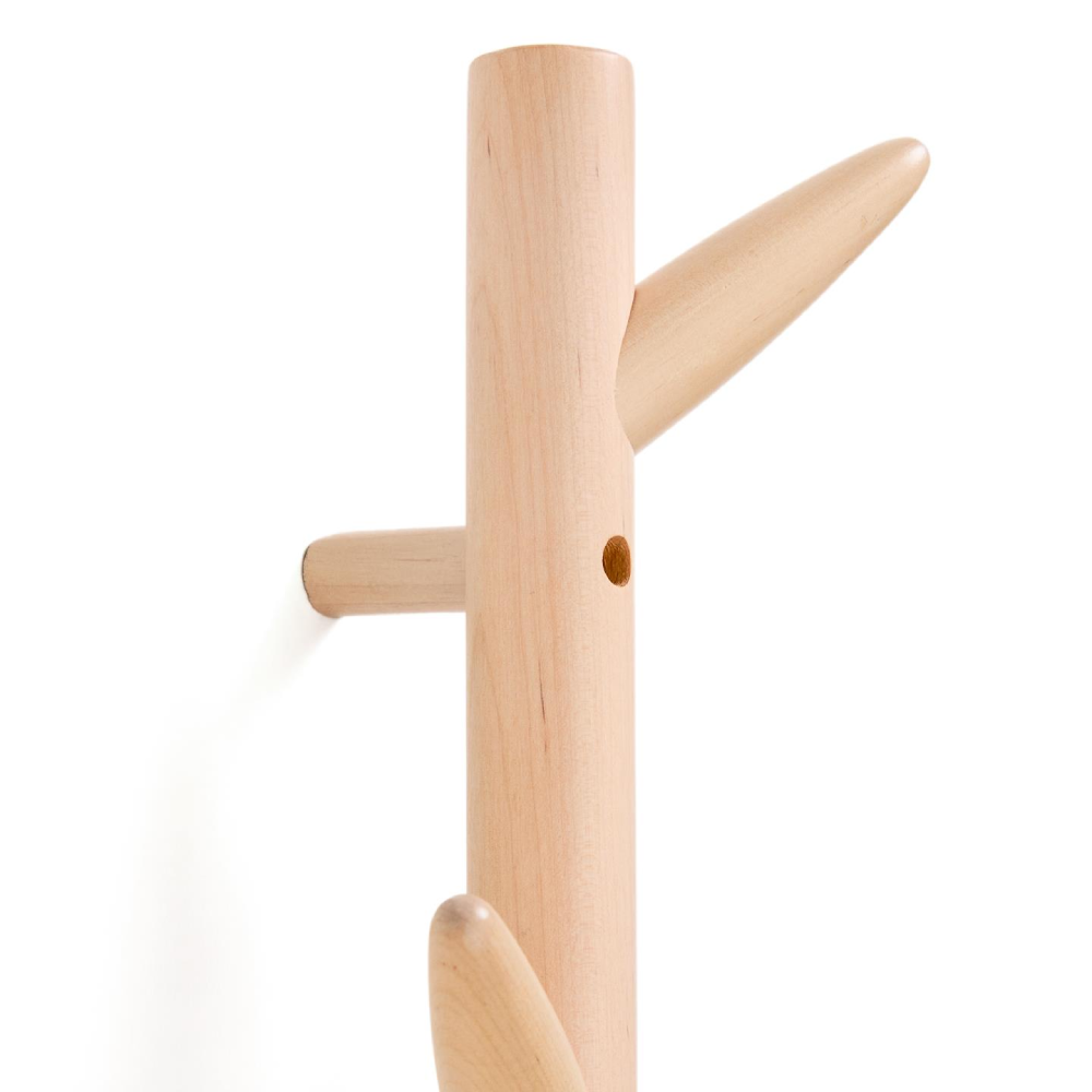 Cabide de parede Nattan, madeira bétula, 75cm suporte de madeira claro com três ganchos, fundo branco