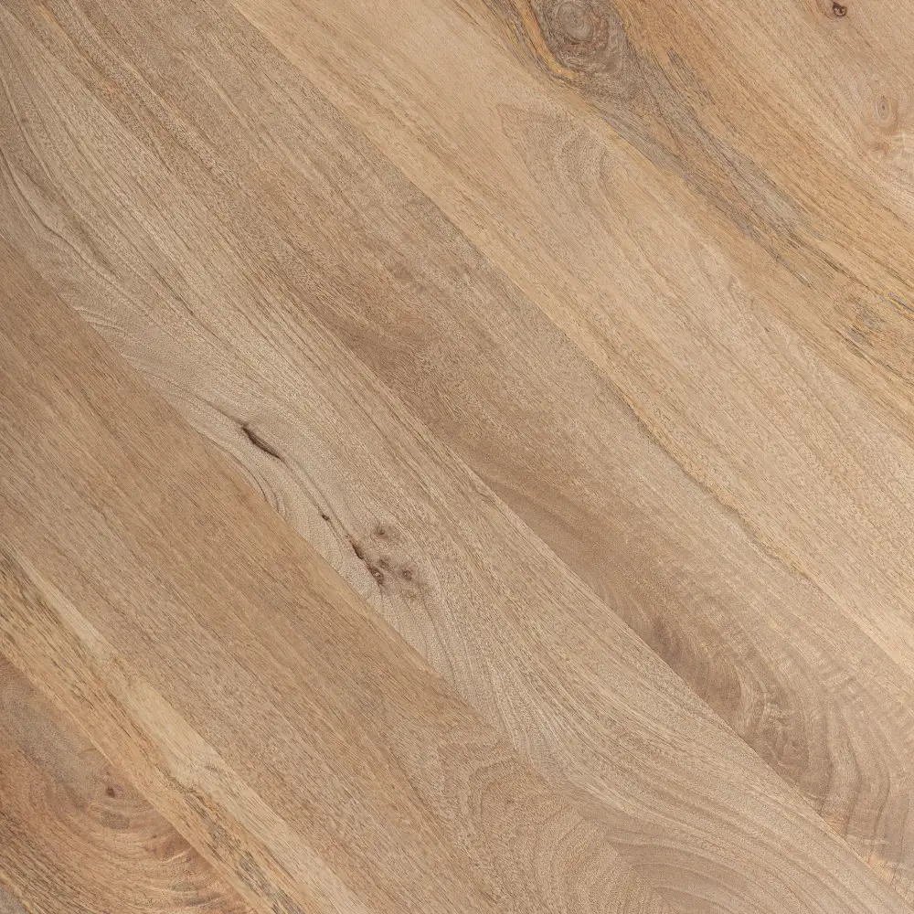 Mesa de jantar em madeira mango Mersch Textura de madeira clara com veios naturais e nós visíveis