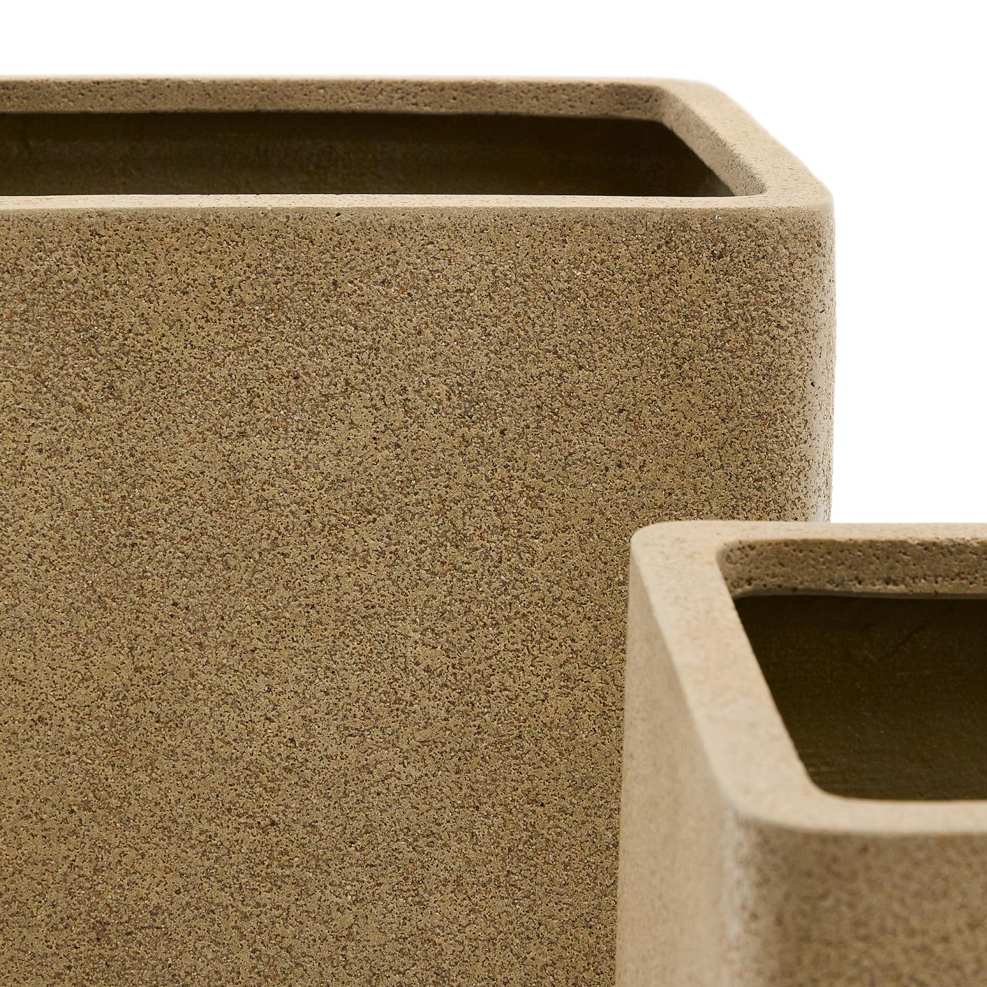 Vasos Minosa, polystone, 44x70, (Conj.2) Dois vasos quadrados castanho claro com acabamento áspero