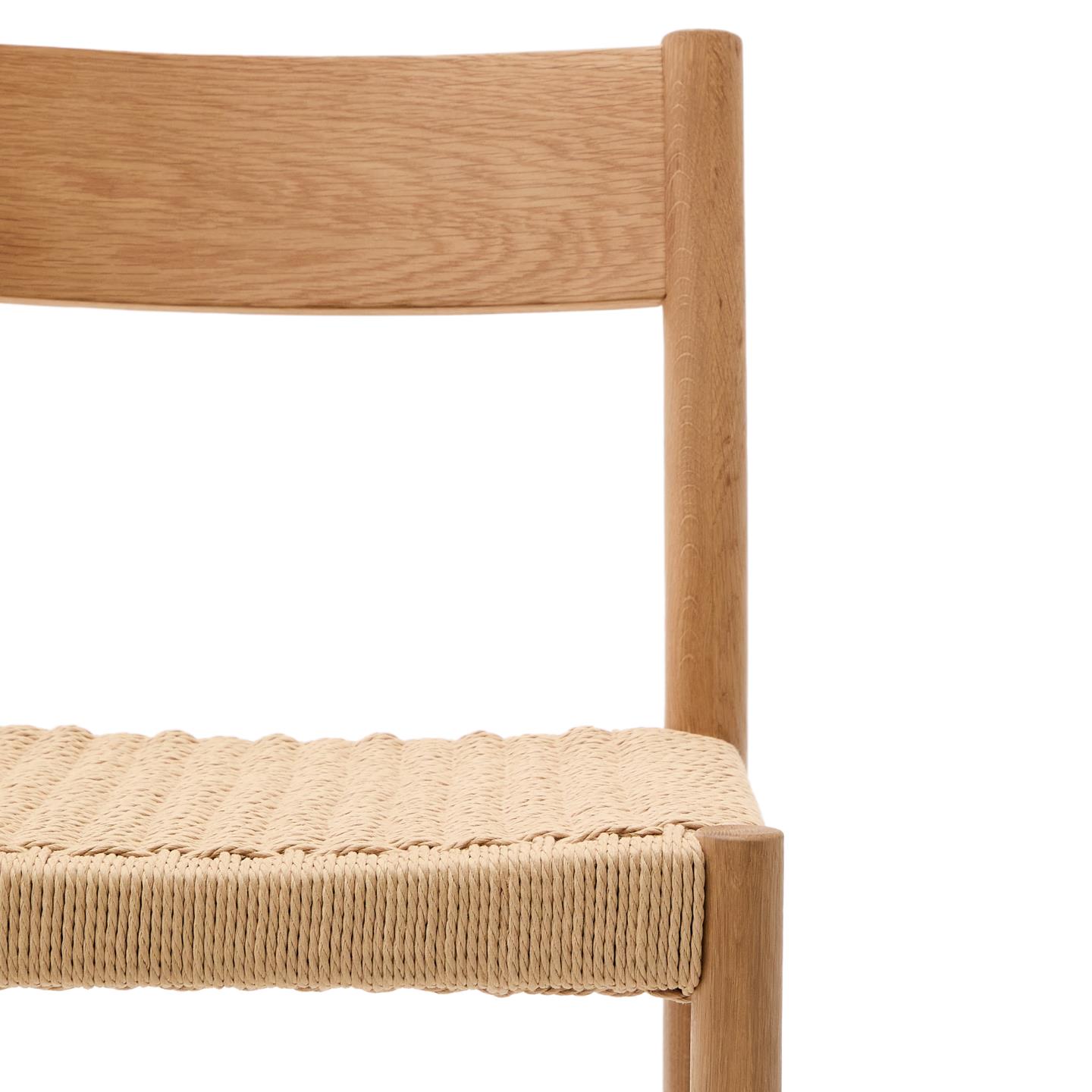 Cadeira alta Yalin, madeira carvalho, 65cm Cadeira de madeira clara com assento em fibras naturais entrelaçadas