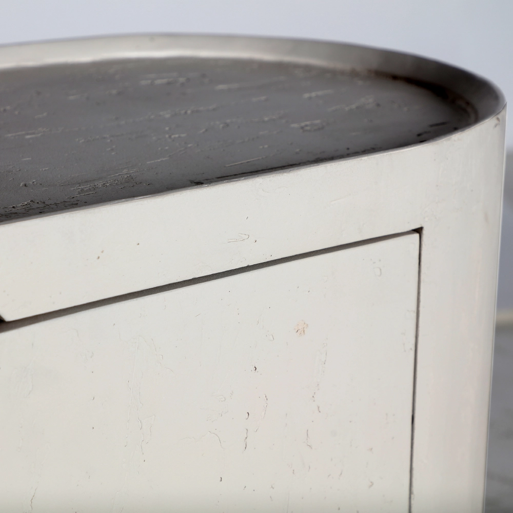 Móvel TV em madeira manga off-white Halsua 170x50 Mesa de canto oval branca em metal com textura mate