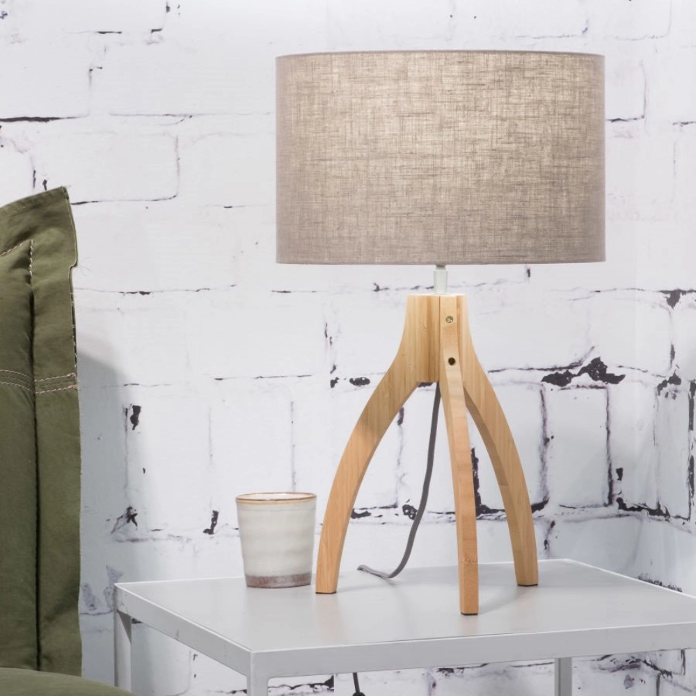 Candeeiro de Mesa em Madeira Bambu e Linho Annapurna Lâmpada de mesa com base de madeira e cúpula de tecido bege