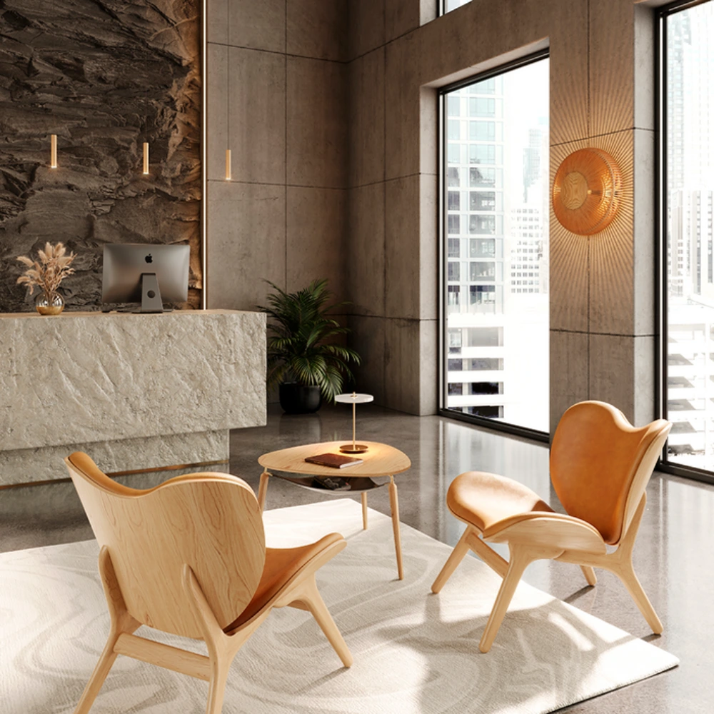 Candeeiro de Teto Chimes em Madeira de Carvalho – 22 cm Entrada moderna com cadeiras de madeira clara e couro castanho e mesa redonda