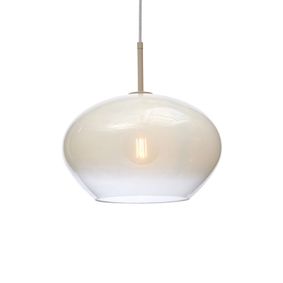 Candeeiro suspenso de vidro branco translúcido com lâmpada visível no interior
