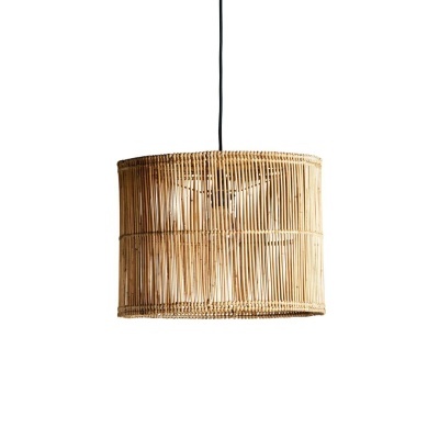 Candeeiro suspenso de vimes com fio preto