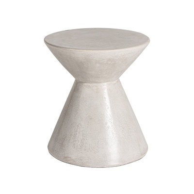 Mesa ou banco geométrico cinzento claro em betão