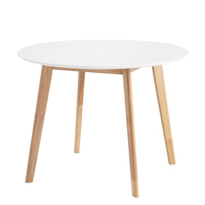 Mesa redonda branca com pernas de madeira clara