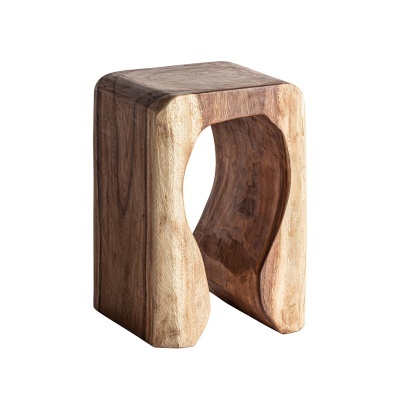 Banco em madeira maciça com recorte oval