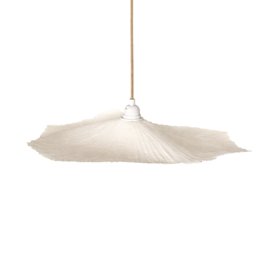 Candeeiro suspenso branco com cúpula ondulada em tecido