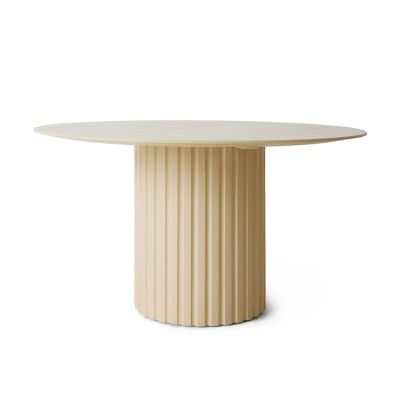 Mesa redonda creme com base cilíndrica canelada e tampo liso, design minimalista