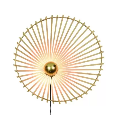 Luminária de parede dourada em forma de sol com hastes finas radiantes e centro esférico metálico