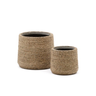 Conjunto de vasos redondos em fio de corda natural com interior preto