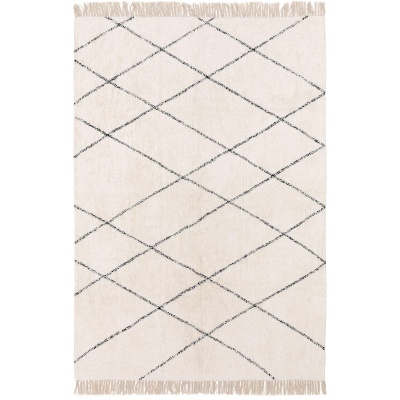 Tapete bege com linhas pretas e franjas