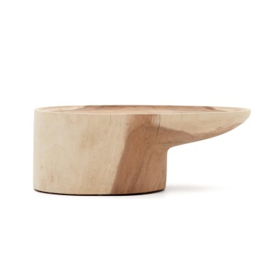 tigela ou prato de madeira clara arredondado com superfície lisa